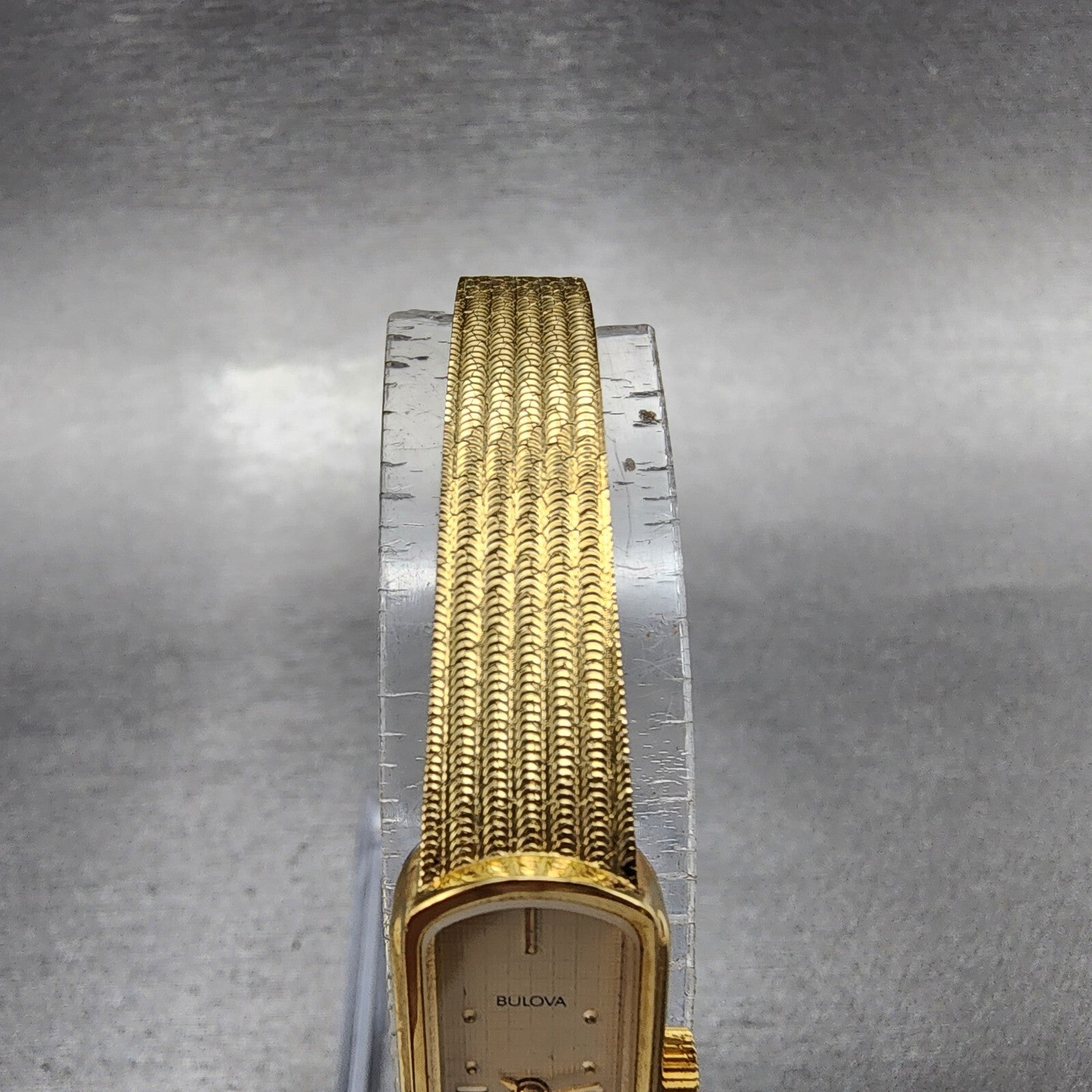 Bulova Watch Women 12mm Cream Dial Gold Tone Oval 92T29 New Battery NOS7