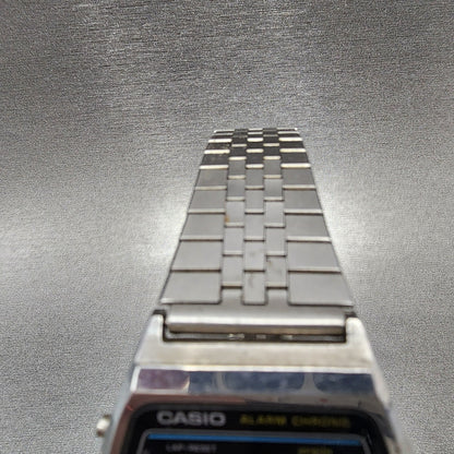 Casio W31 Watch Men 33mm LCD Silver Tone Alarm Chrono New Battery Vintage4