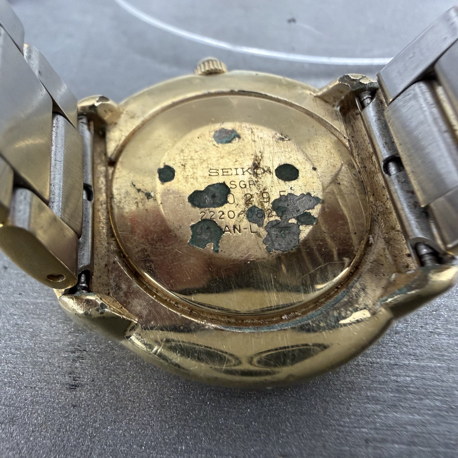 Seiko Watch Men 33mm Black Dial Gold Tone Round 2220-J527 Manual Runs READ!!!9