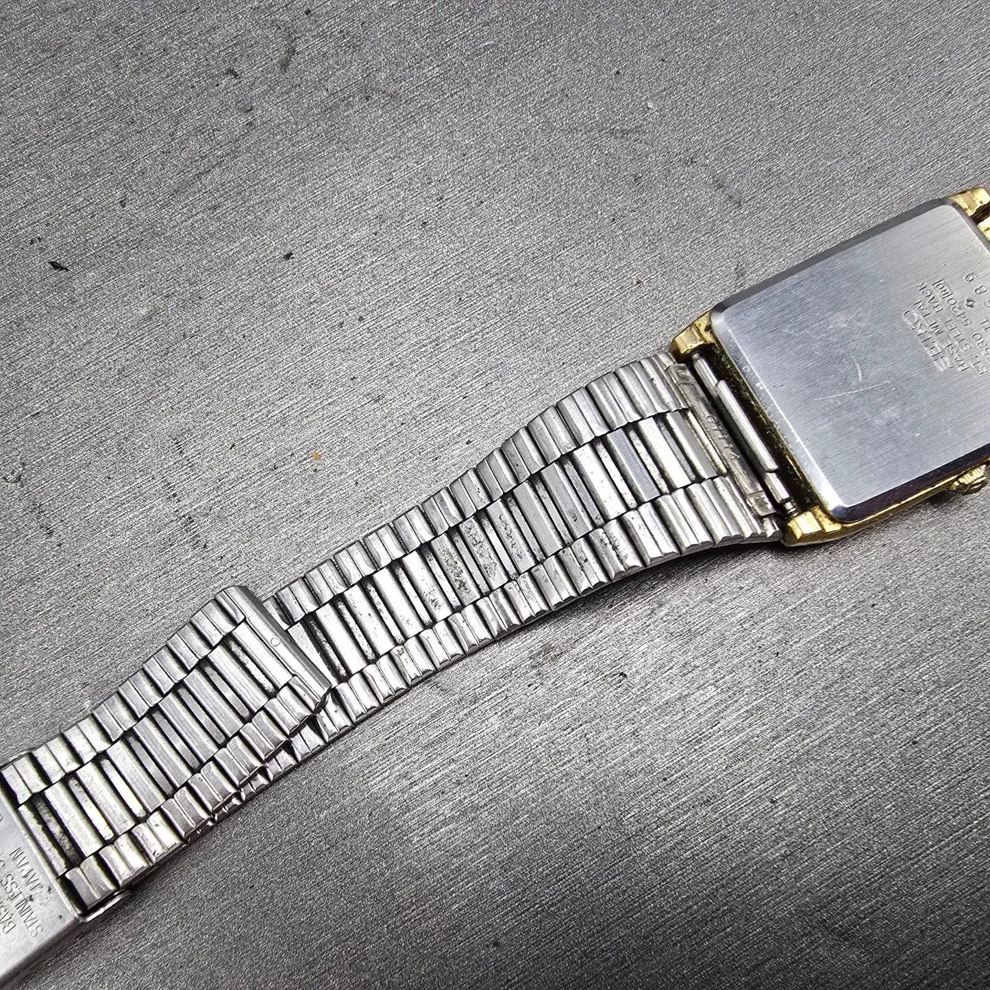 Seiko Tank Watch Men 25mm Champagne Dial Gold Tone Rectangle 6530-5420 PARTS VTG14
