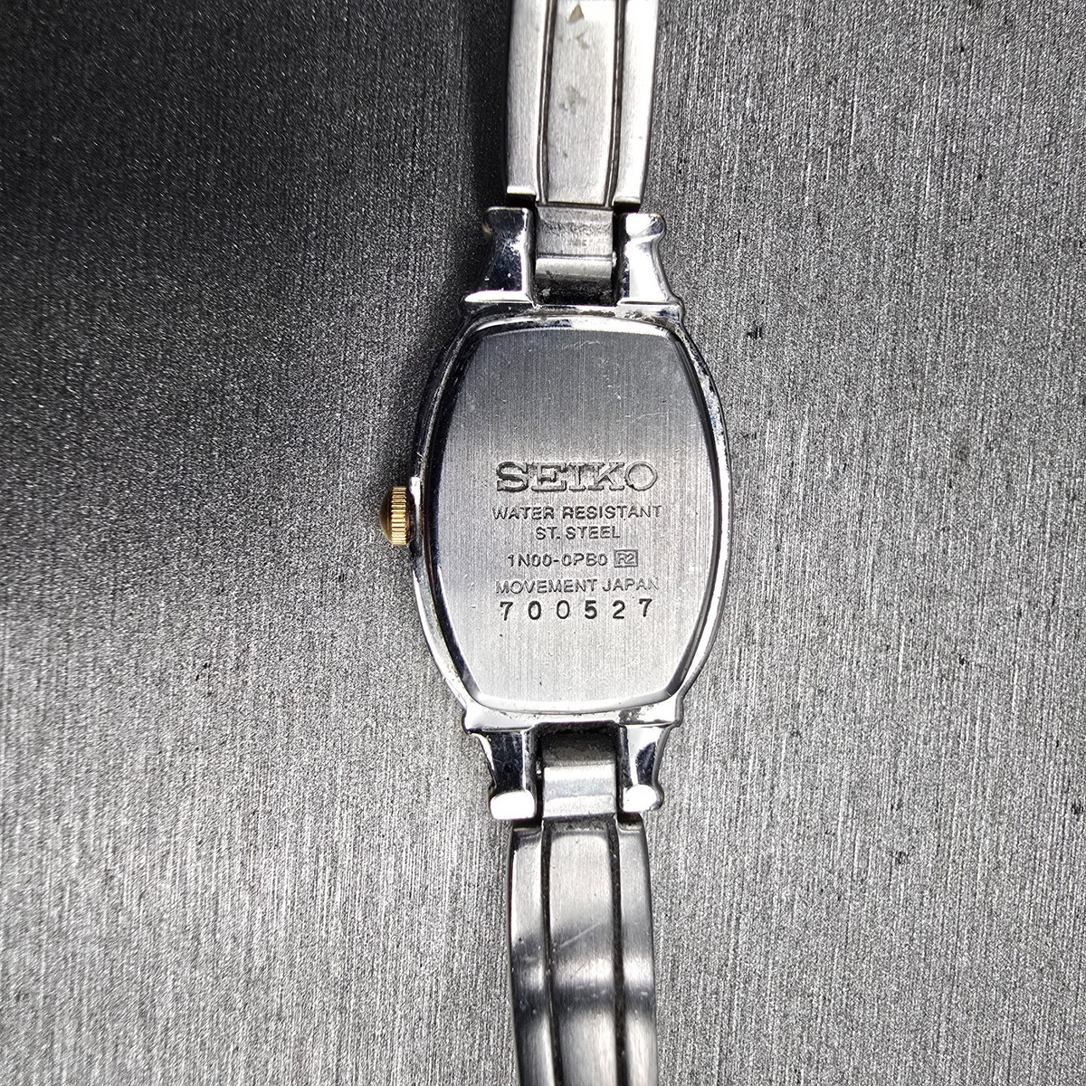 Seiko Watch Women 16mm Black Dial Two Tone Oval 1N00-0PB0 New Battery Vintage10