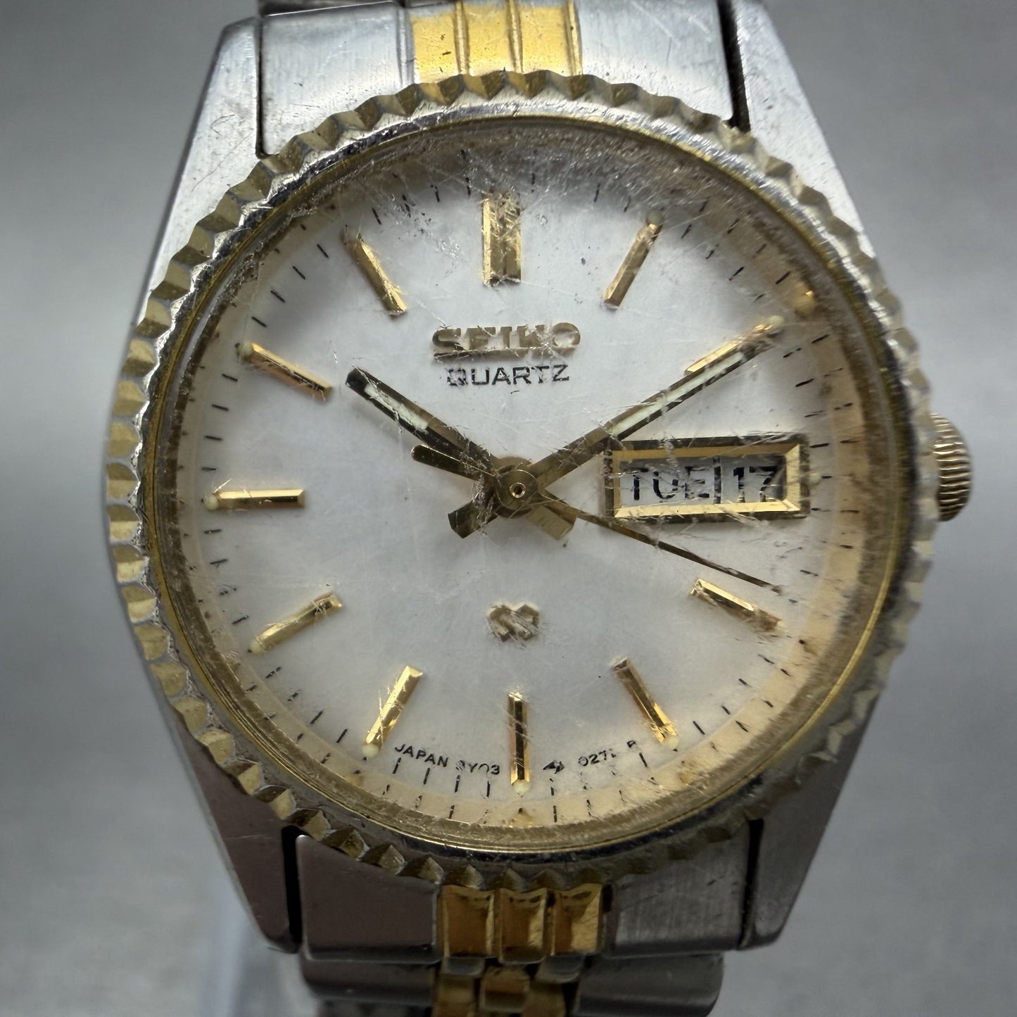Seiko SQ Watch Women 24mm White Dial Two Tone Daydate 3y03-0169 New Battery TZ01