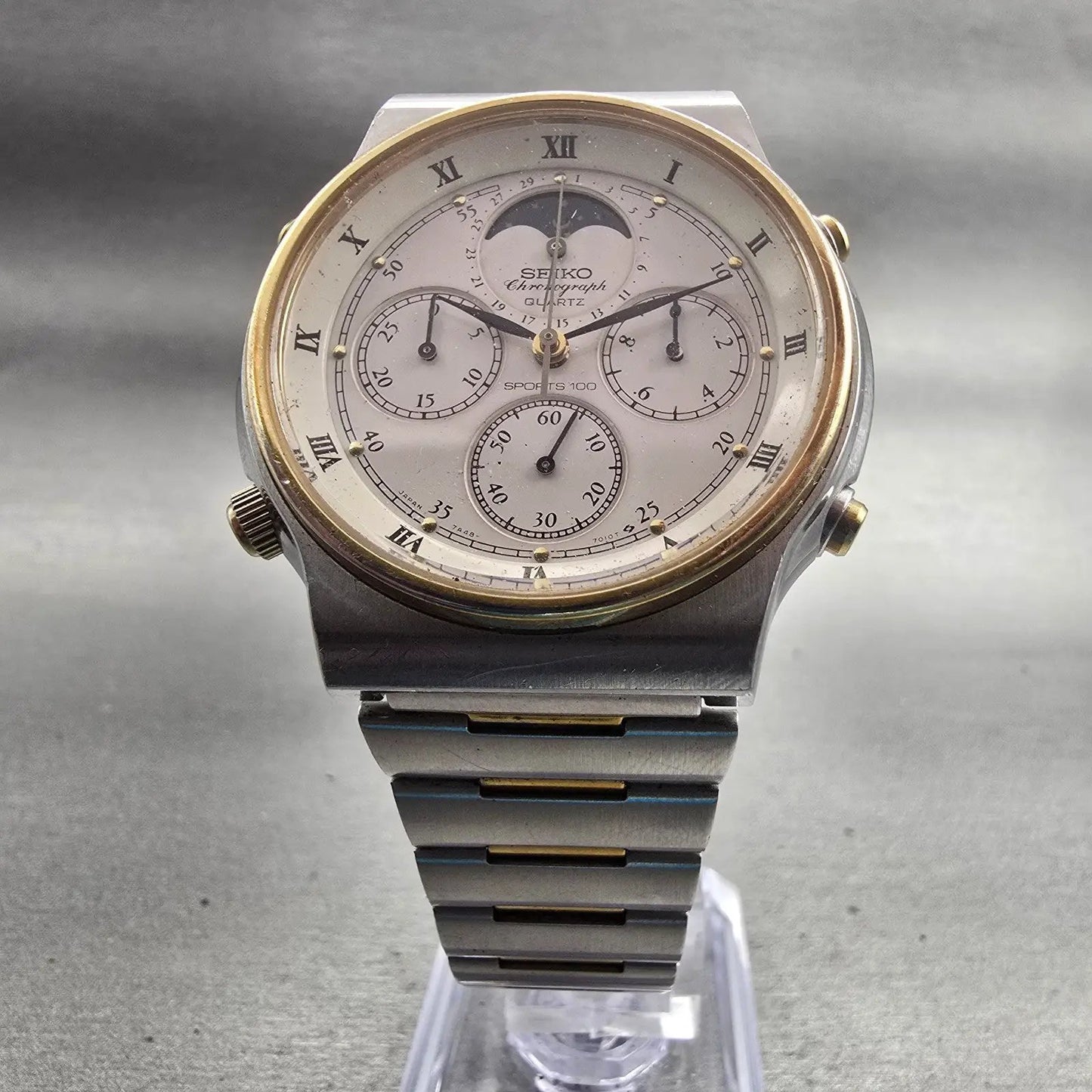 Seiko Chronograph Watch Men 39mm White Dial Two Tone Moon Phase 7A48-7009 NewBat5