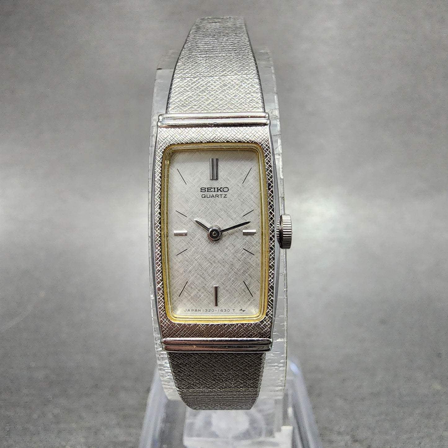 Seiko Tank Watch Women 13mm Silver Dial Silver Tone 13206070 New Battery0