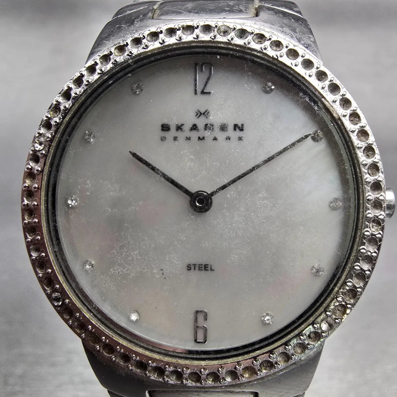 Skagen Watch Women 32mm MOP Dial Silver Tone Crystals Round 644LSSX1 New Battery1
