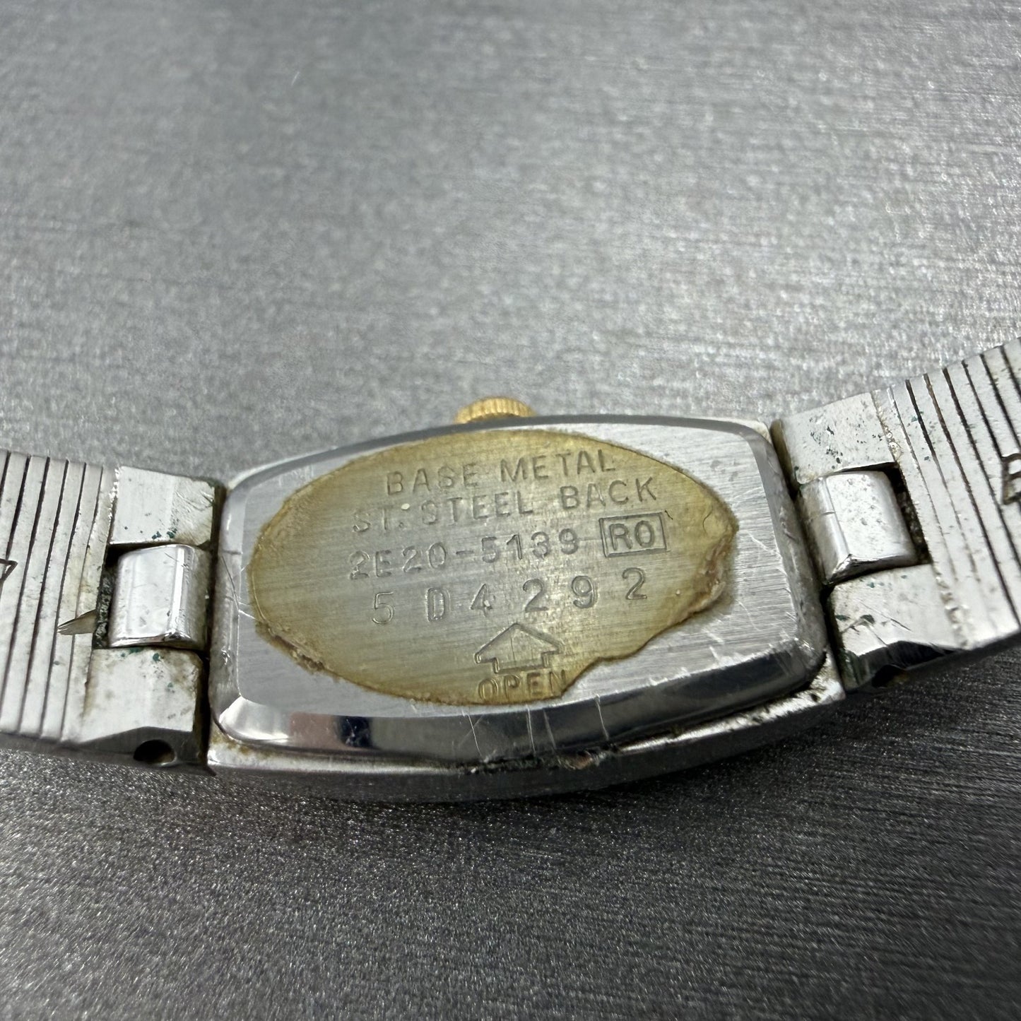 Seiko Tank Watch Women 13mm Silver Dial two Tone Rectangle 2e20-5139 New Battery9