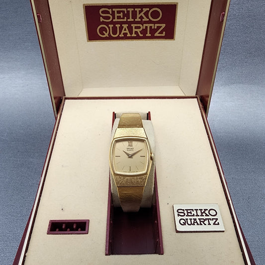 Seiko Watch Women 18mm Champagne Dial Gold Tone Rectangle 14008029 New Battery0