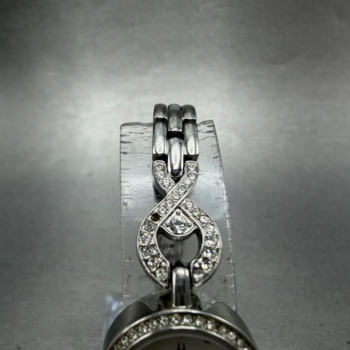 48043072