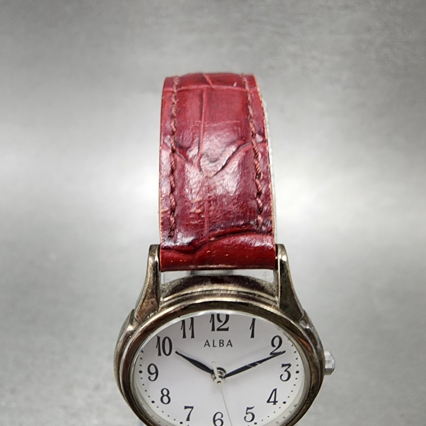 Seiko ALBA Watch Women 26mm White Dial Silver Tone Round V5010ET0 New Battery5