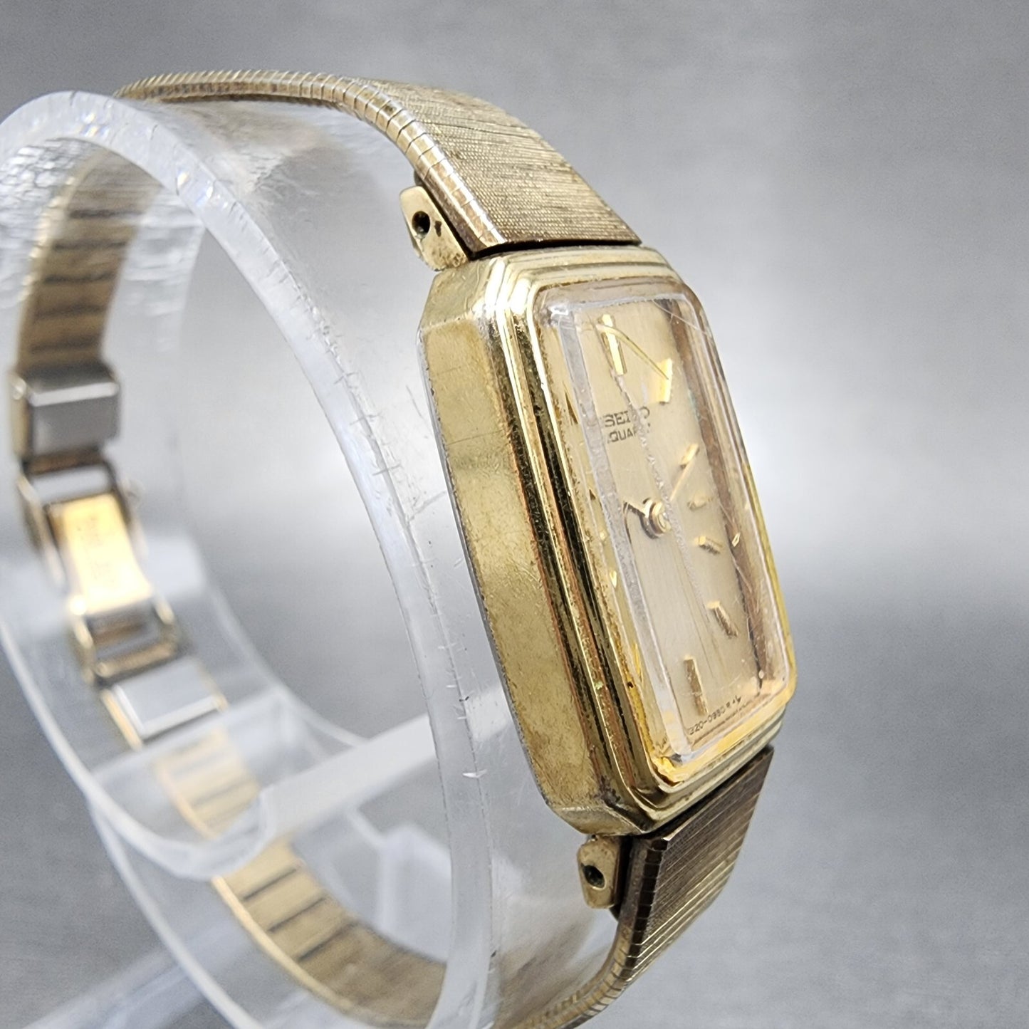VTG Seiko Watch Women 13mm Gold Dial Gold Tone Rectangle 13205779 New Battery3