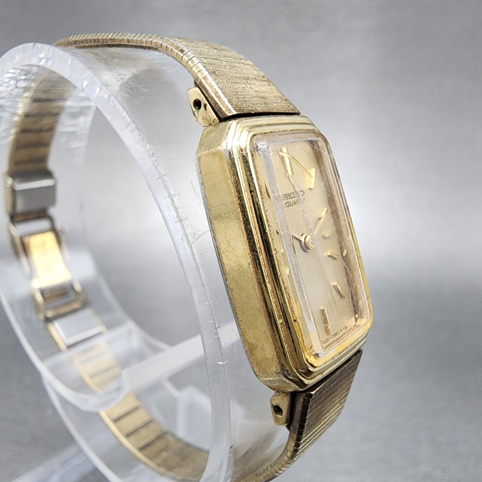 VTG Seiko Watch Women 13mm Gold Dial Gold Tone Rectangle 13205779 New Battery3