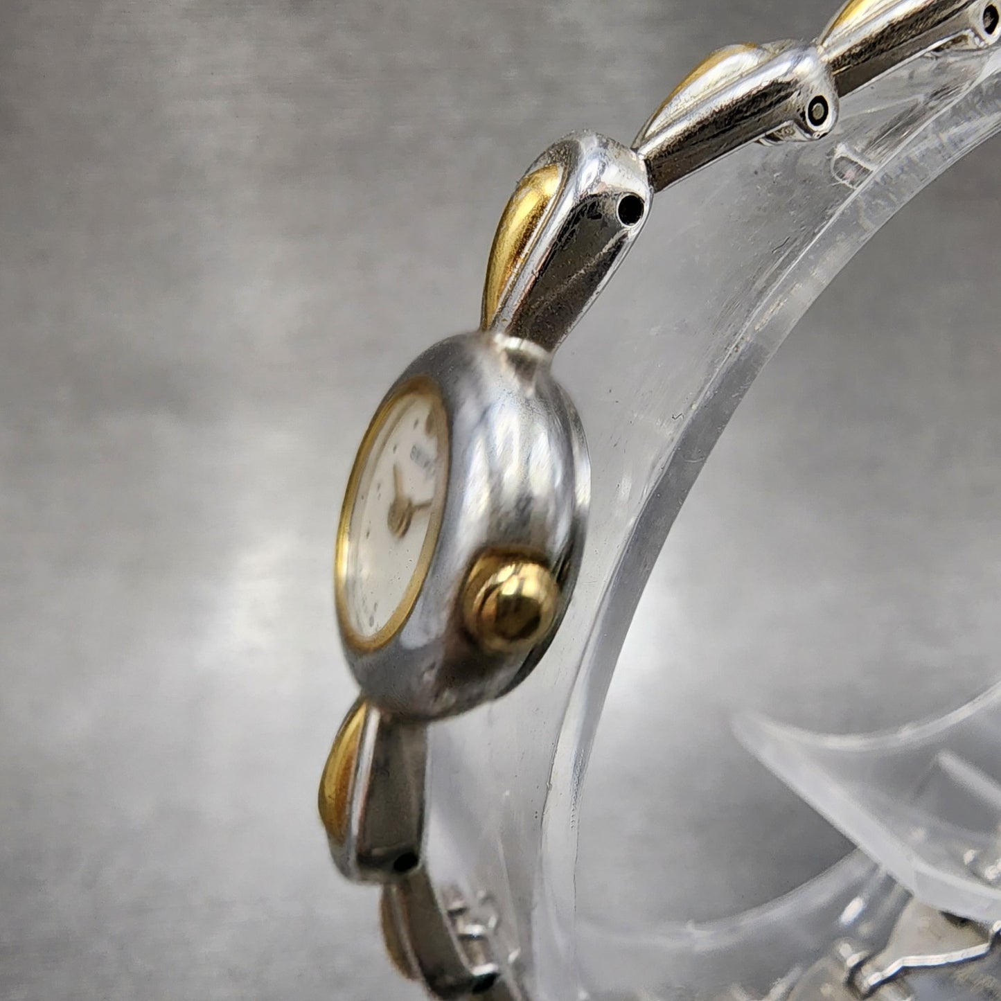Seiko Watch Women 14mm White Dial Two Tone Round 1e200540 New Battery2