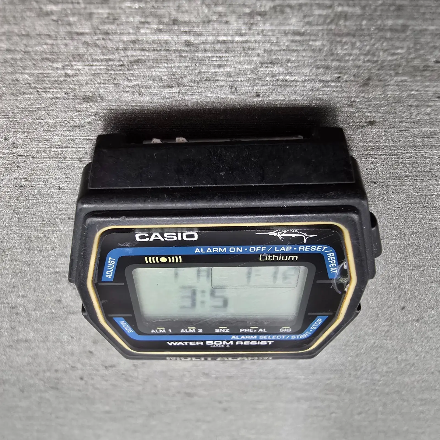 Casio W-25 Digital Watch Men 35mm Black Dial Chronograph Alarm New Battery5
