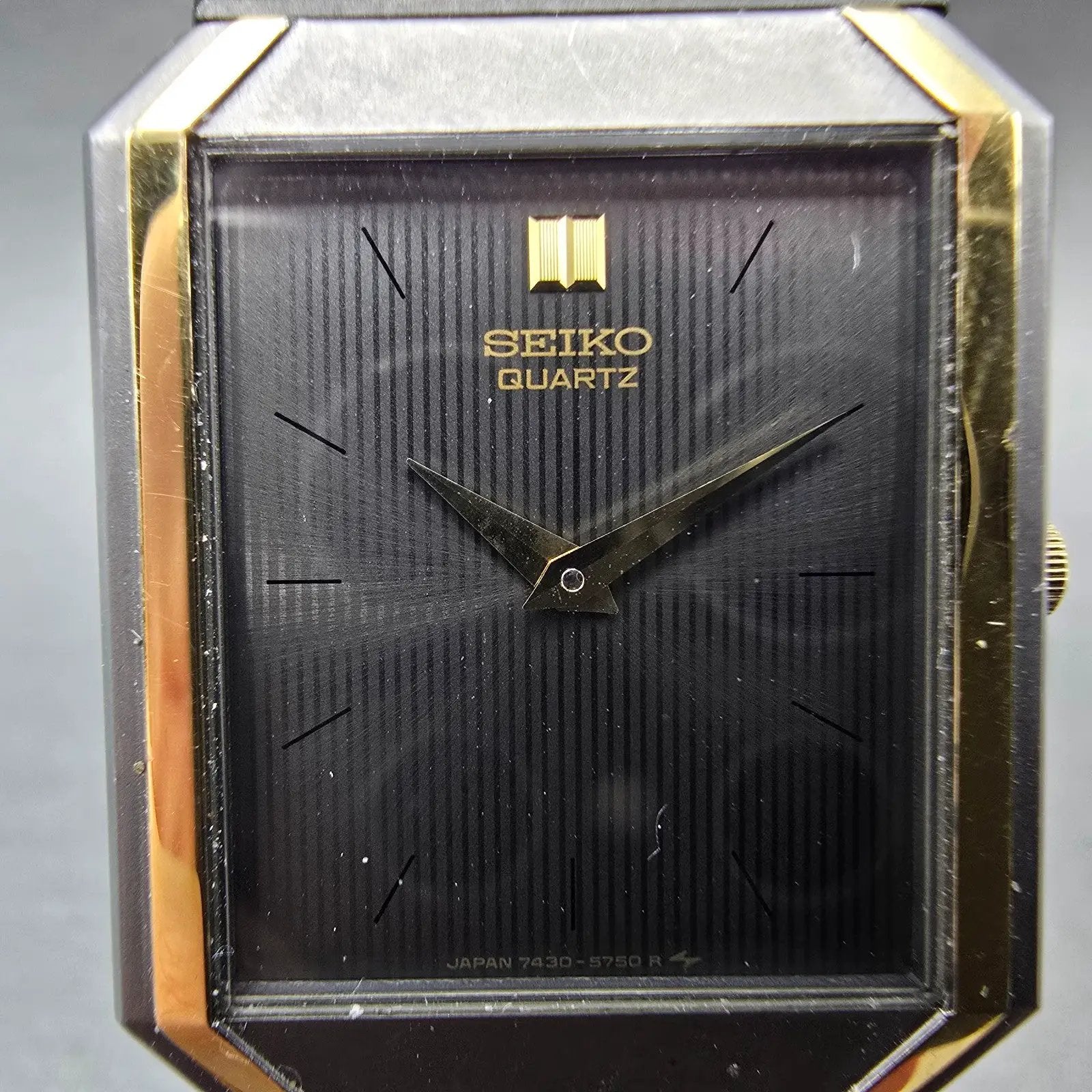 Seiko Tank Watch Men 26mm Black Dial Black & Gold Tone Rectangle 7430-5470 PARTS2