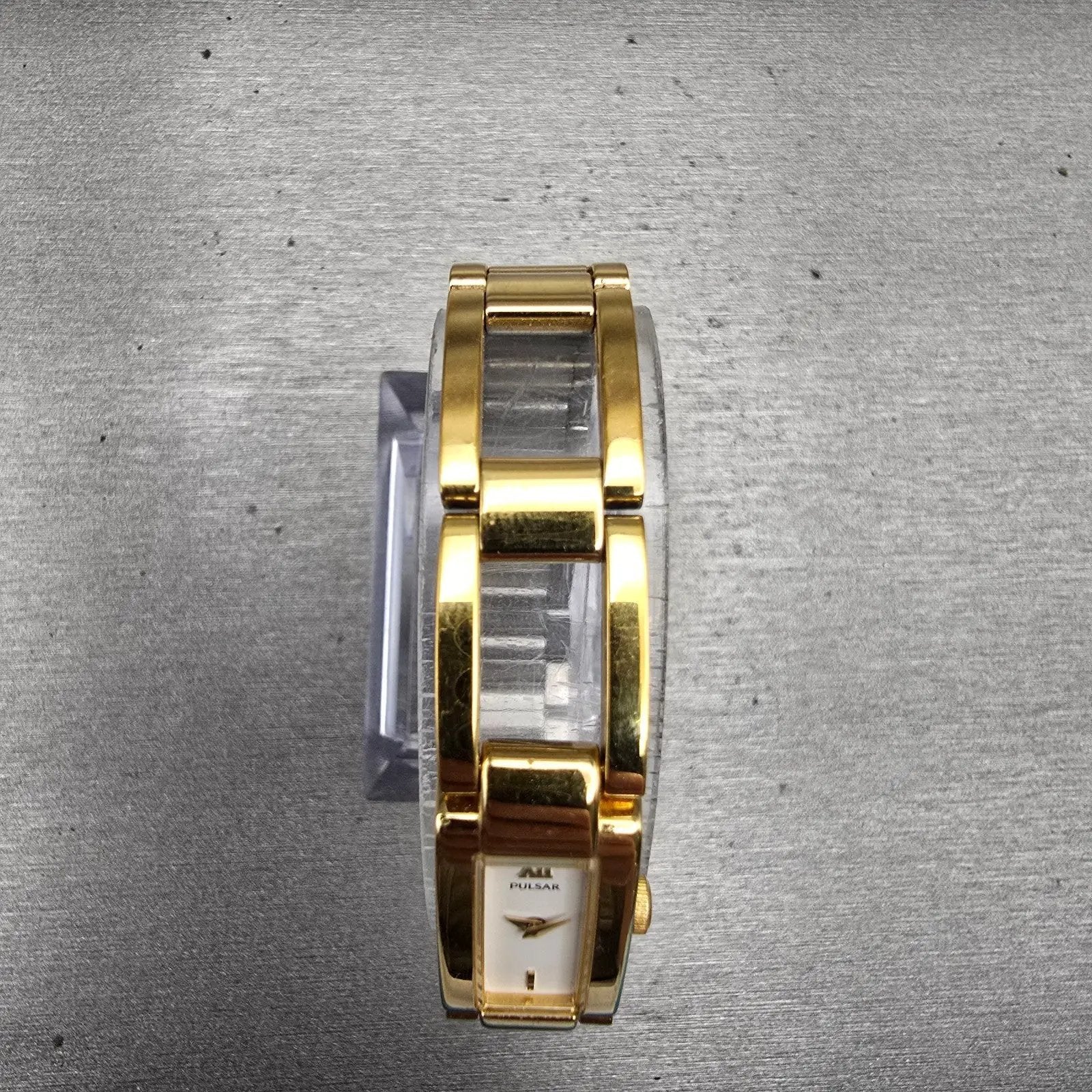 Seiko Pulsar Watch Women 12mm White Dial Gold Tone Rectangle V220-X012 New Batt4