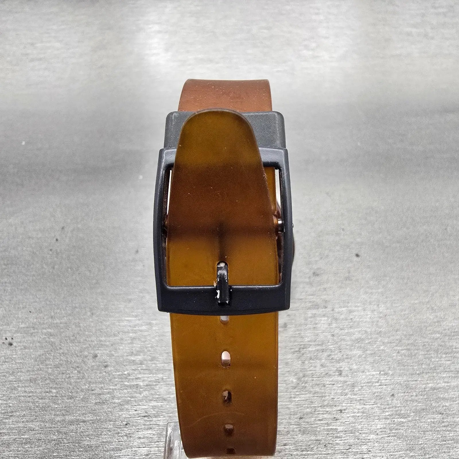 Swatch Gent RUFFLED FEATHERS Watch Men Brown Dial Brown Tone GF100 New Battery G7