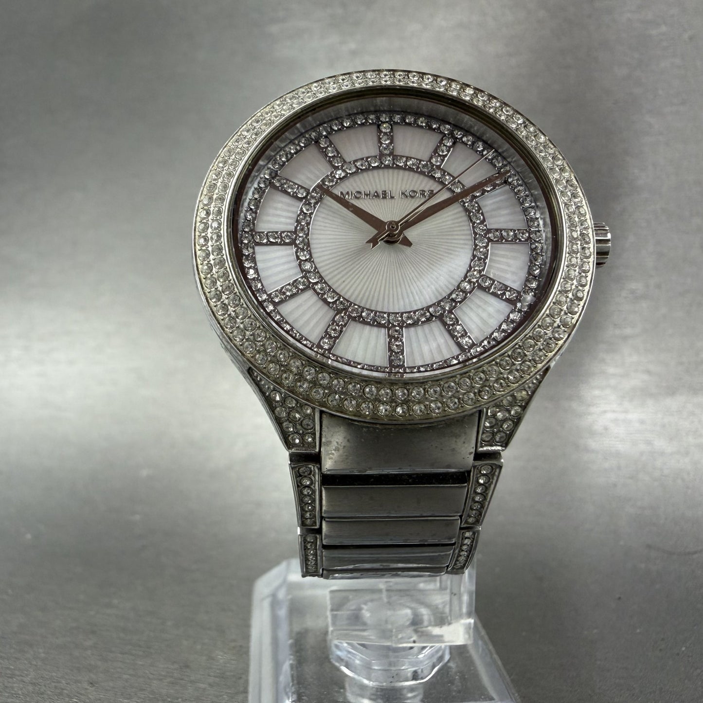 Michael Kors Kerry Watch Women 37mm MOP Dial Silver Tone Crystal Accent New Batt5