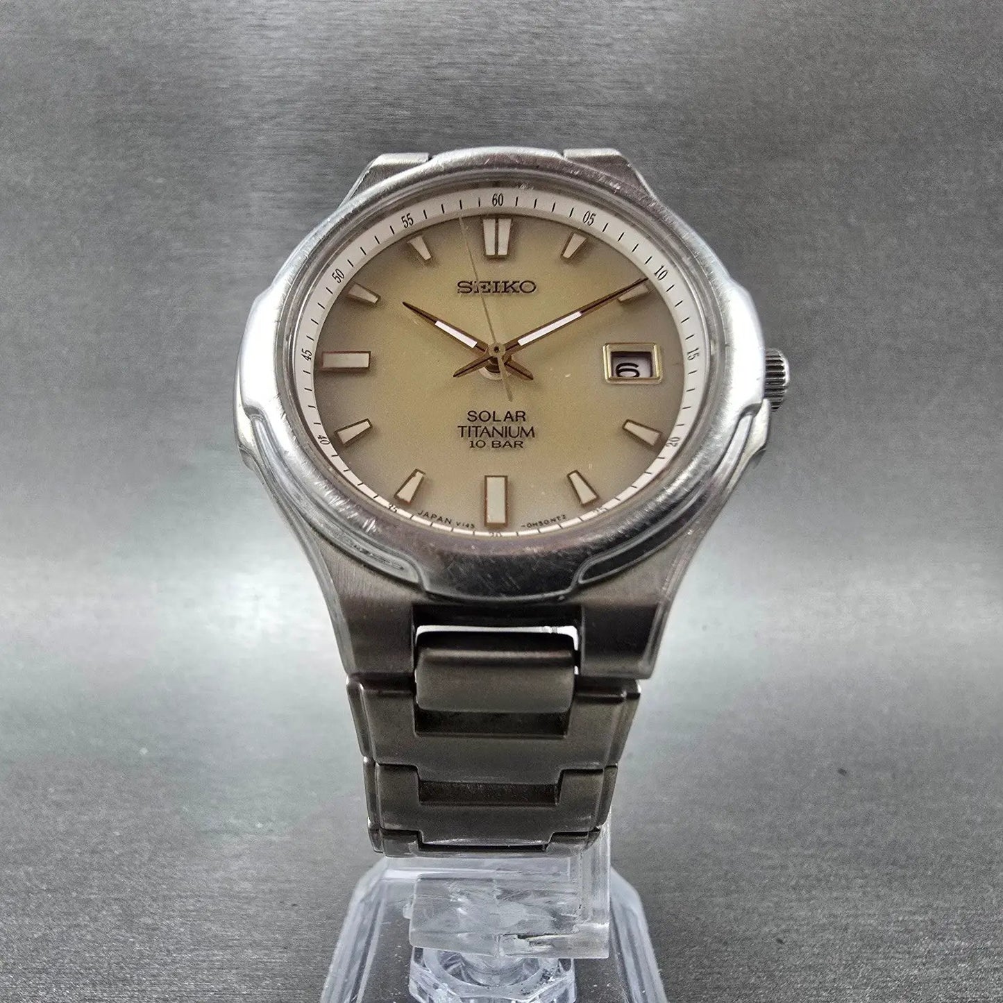 Seiko Solar Watch Men 37mm Brown Dial Titanium Date Round V145-0E00 PARTS6