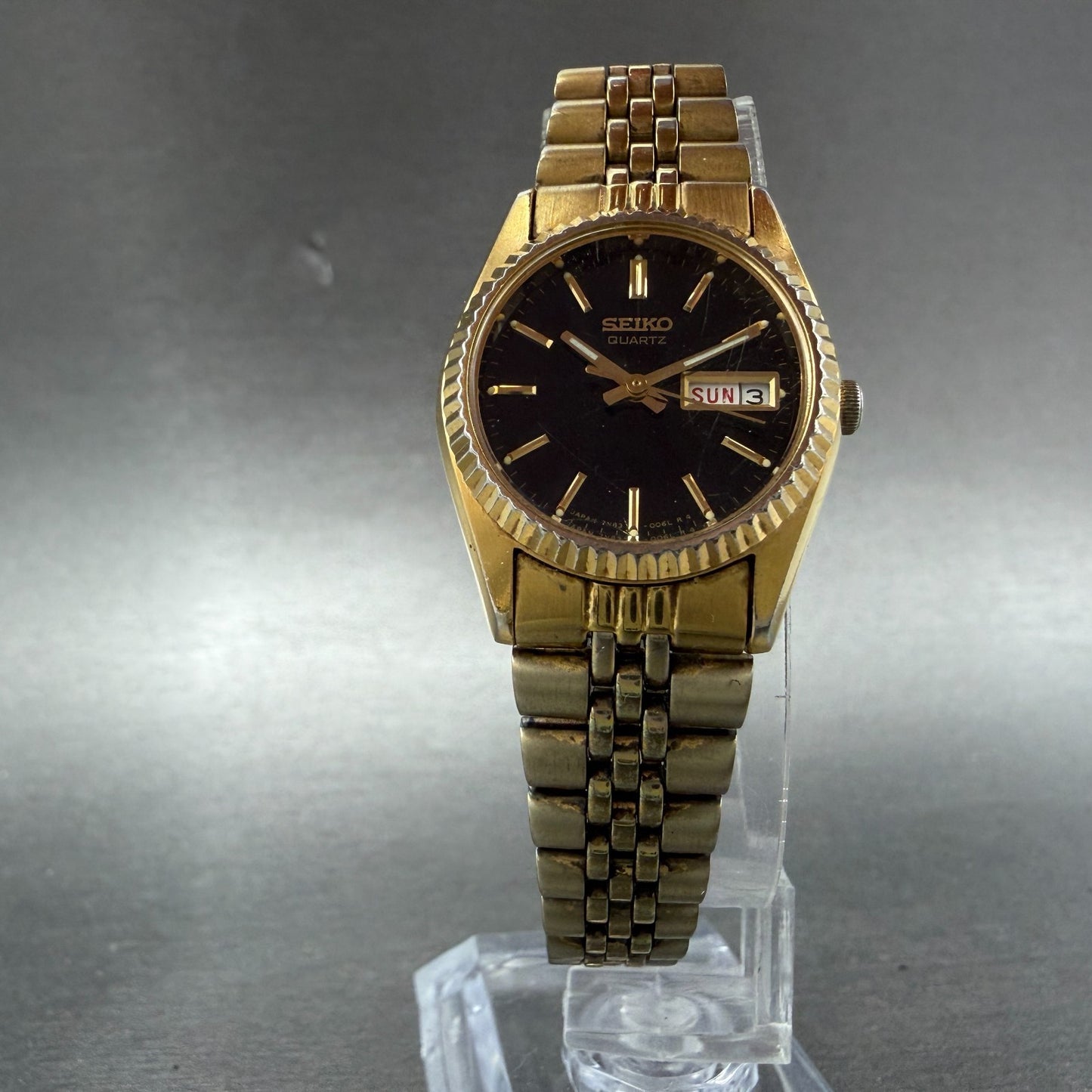 Seiko Watch Women 24mm Black Tone Gold Tone Daydate Round 7N83-0041 New BatteryD5