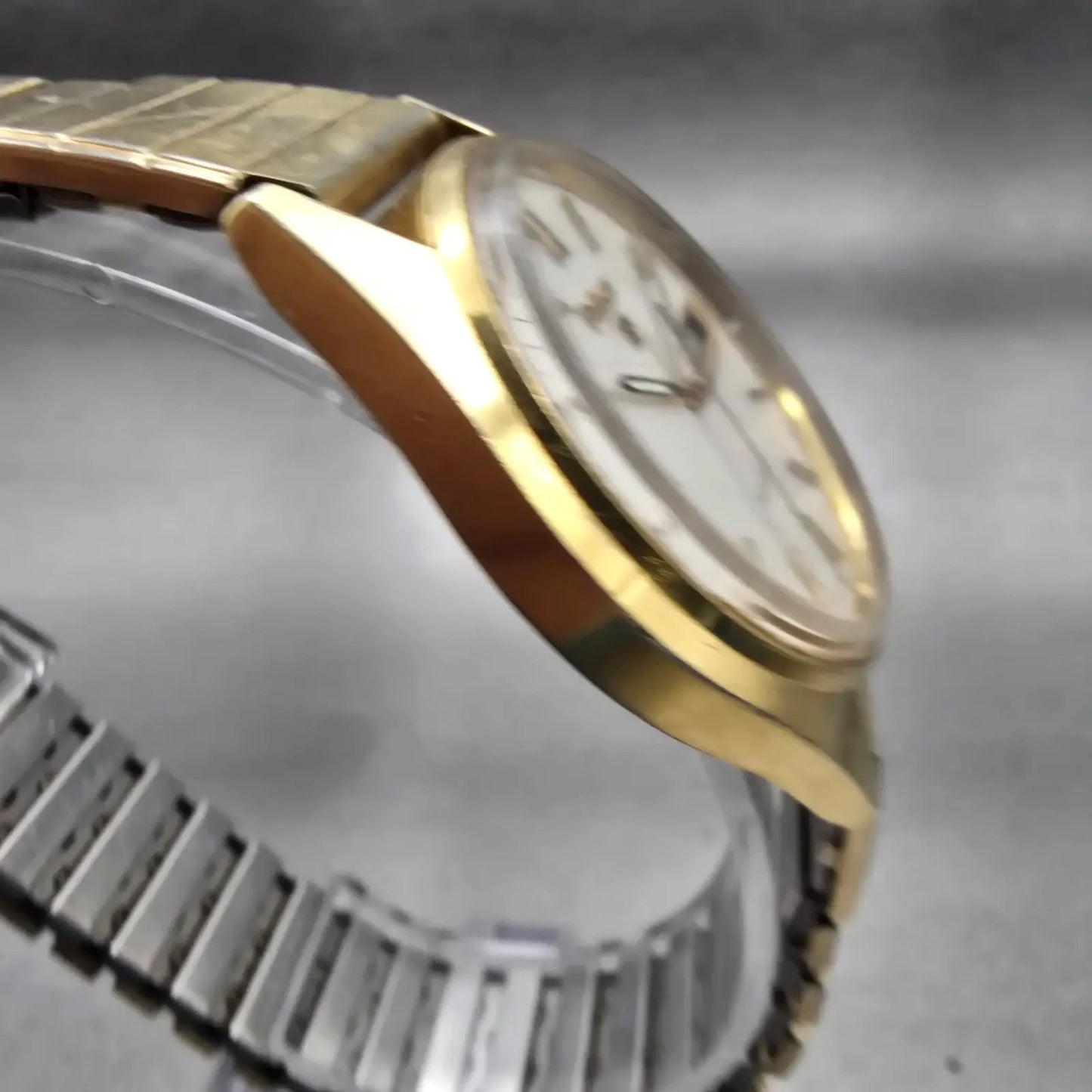 Seiko Pulsar Watch Men 36mm Silver Dial Gold Tone Daydate Y563-8449 New Battery3