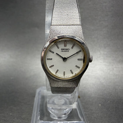 Seiko Watch Women 18mm Silver Dial Silver Tone Round 2C20-0020 New Battery0