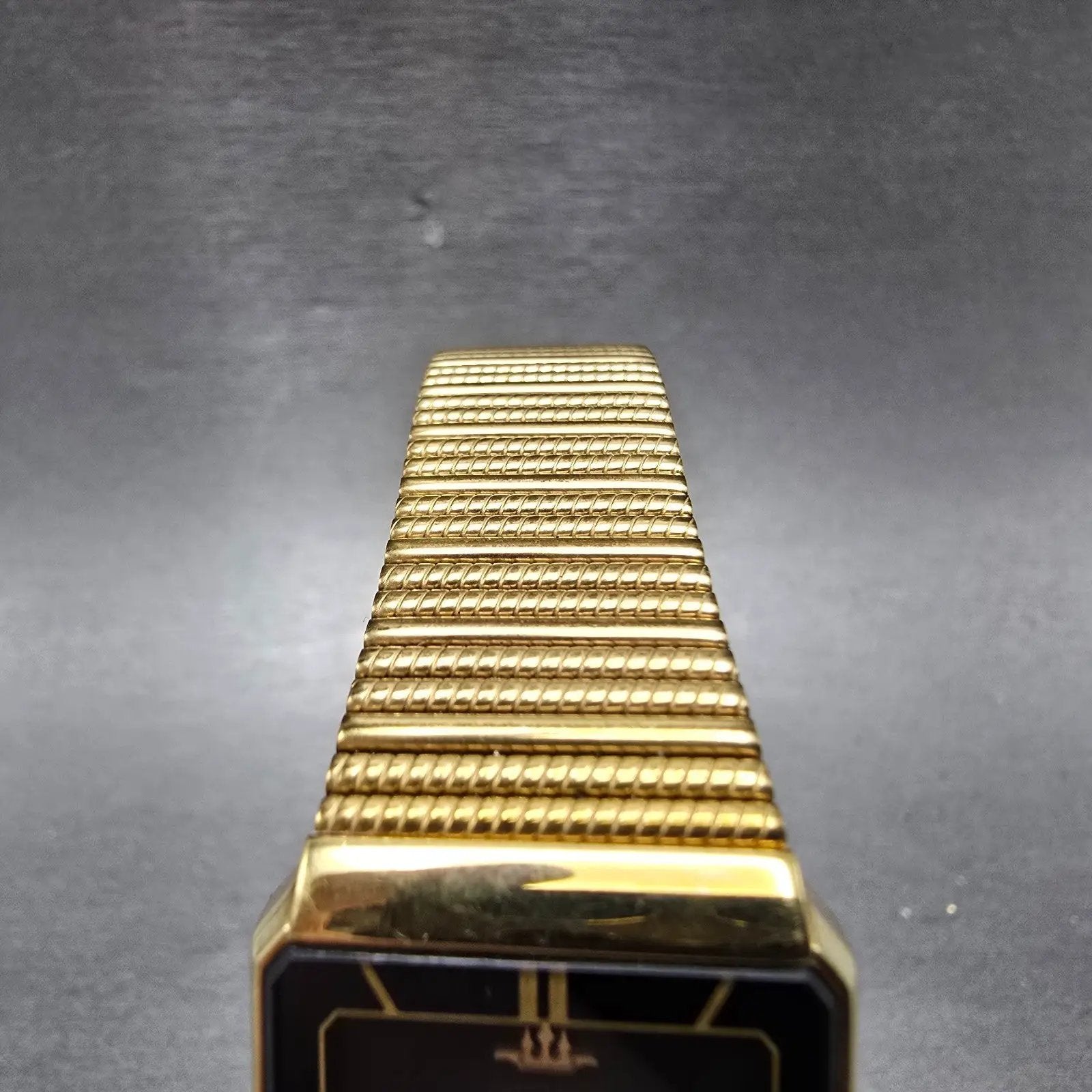 Seiko Tank Watch Men 24mm Black Dial Gold Tone Rectangle 8Y21-509A New Battery4