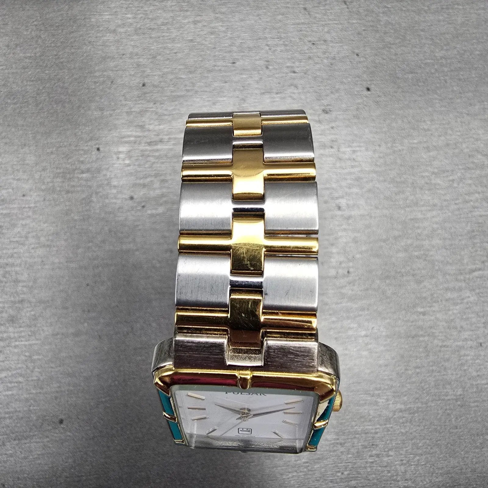 Seiko Pulsar Watch Men 26mm White Dial Two Tone Date Rectangle V732-X067 New Bat4