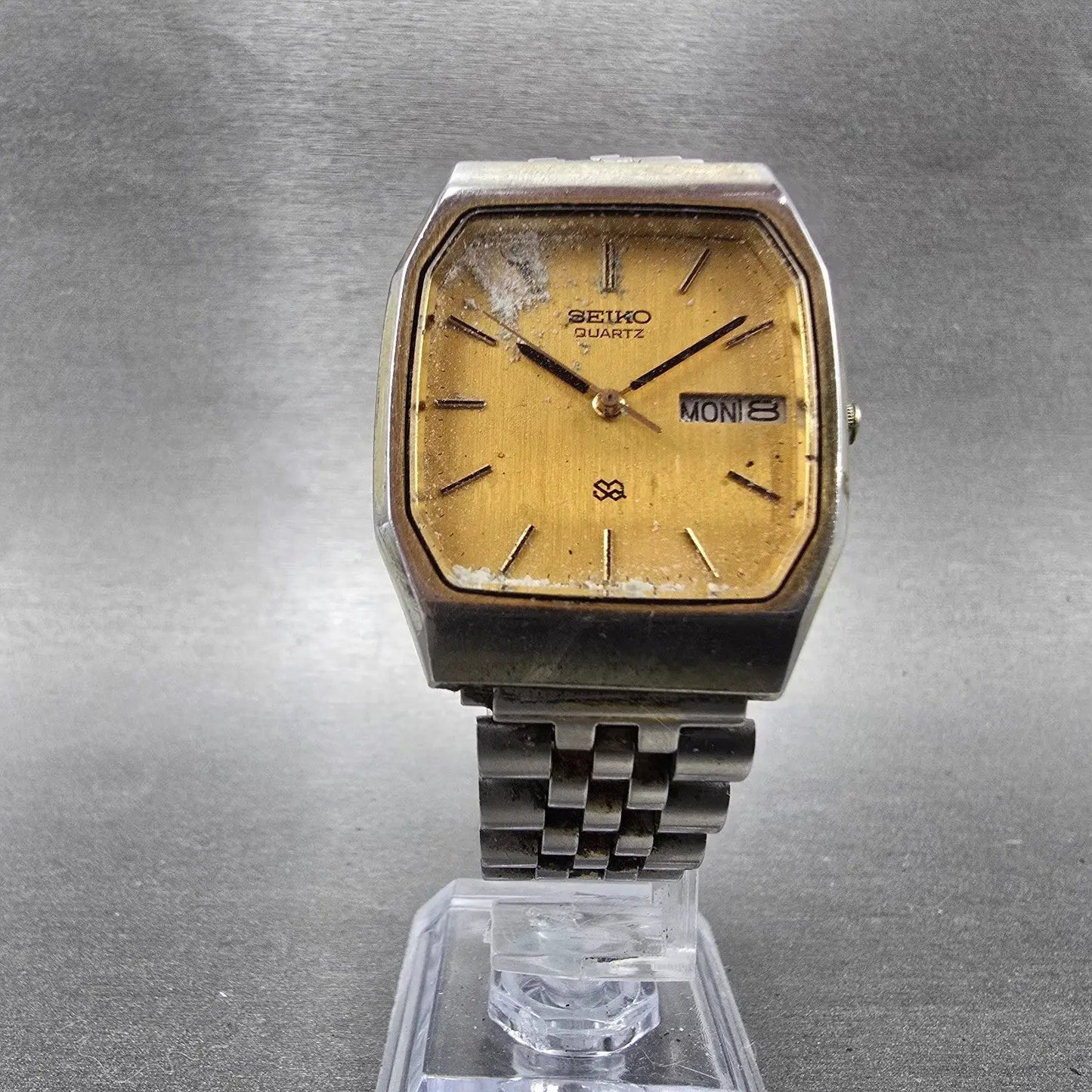 Seiko SQ Watch Men 31mm Gold Dial Gold Tone Daydate Rectangle 8123-5189 PARTS6
