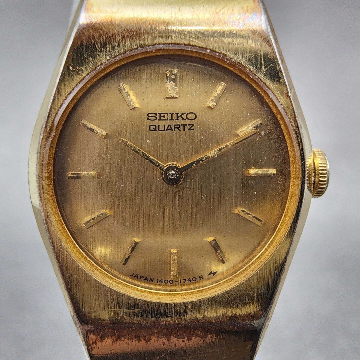 Seiko Watch Women 19mm Champagne Dial Gold Tone 14000320 New Battery1