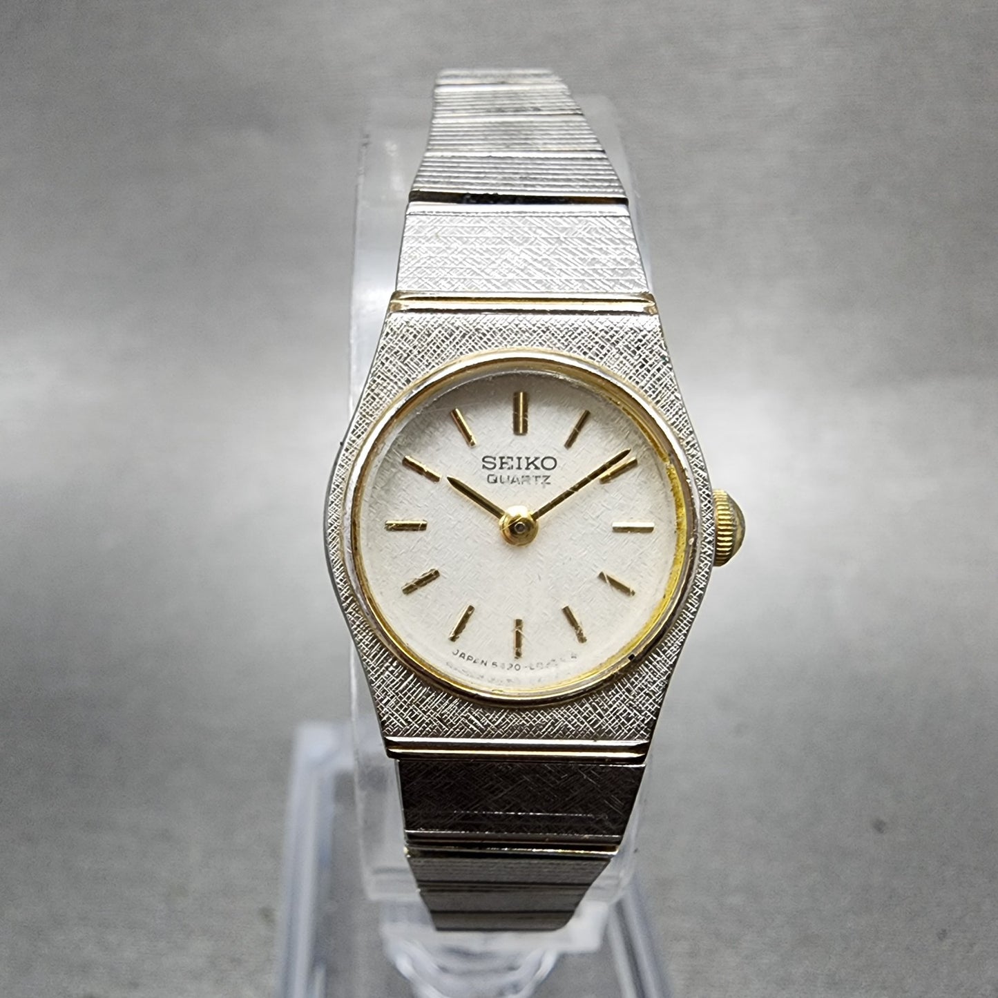 Seiko Watch Women 17mm Silver Dial Two Tone Round 54200129 New Battery Vintage0