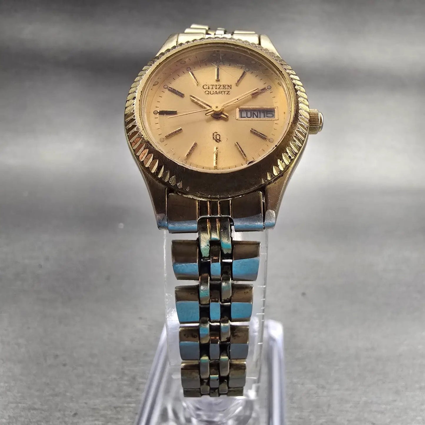 Citizen CQ Watch Women 25mm Gold Dial Gold Tone Daydate 1002-R15101 New Battery5