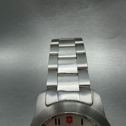 Victorinox Swiss Army Field Watch Men 39mm Silver Dial Steel Date New Battery KL4