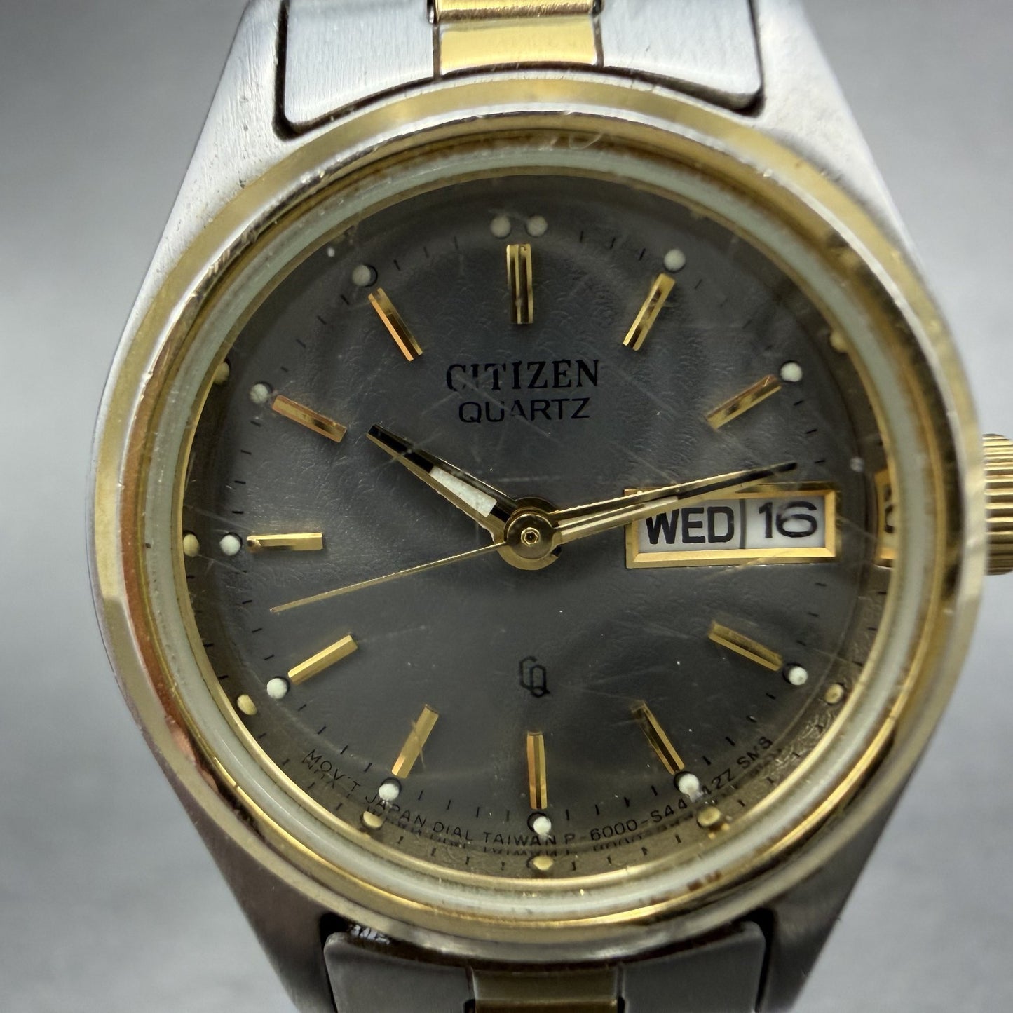 Citizen CQ Watch Women 24mm Gray Dial Two Tone Daydate 6000-K04069 New BatteryAB1