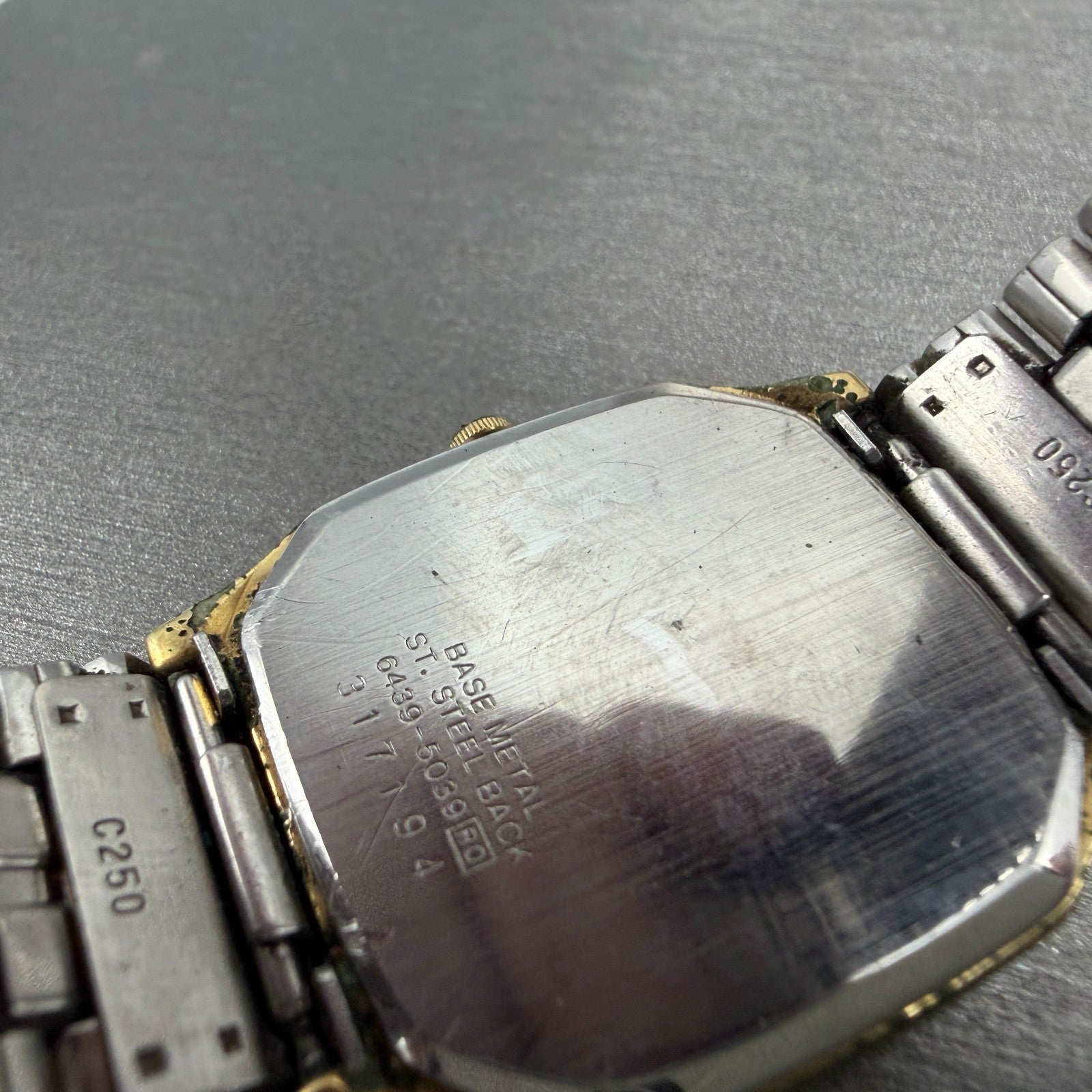 Seiko Watch Men 29mm Champagne Dial Gold Tone Date Octagon 6439-5039 New Batt 769