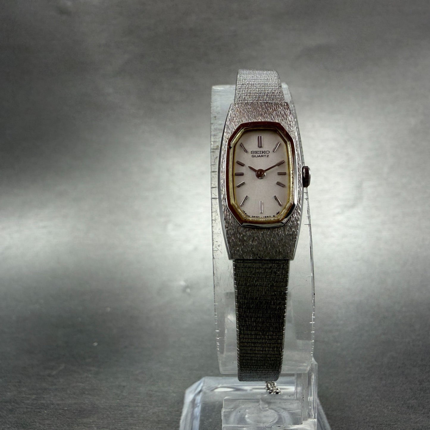 Seiko Tank Watch Women 13mm Silver Dial Silver Tone 2E20-6469 New Battery5