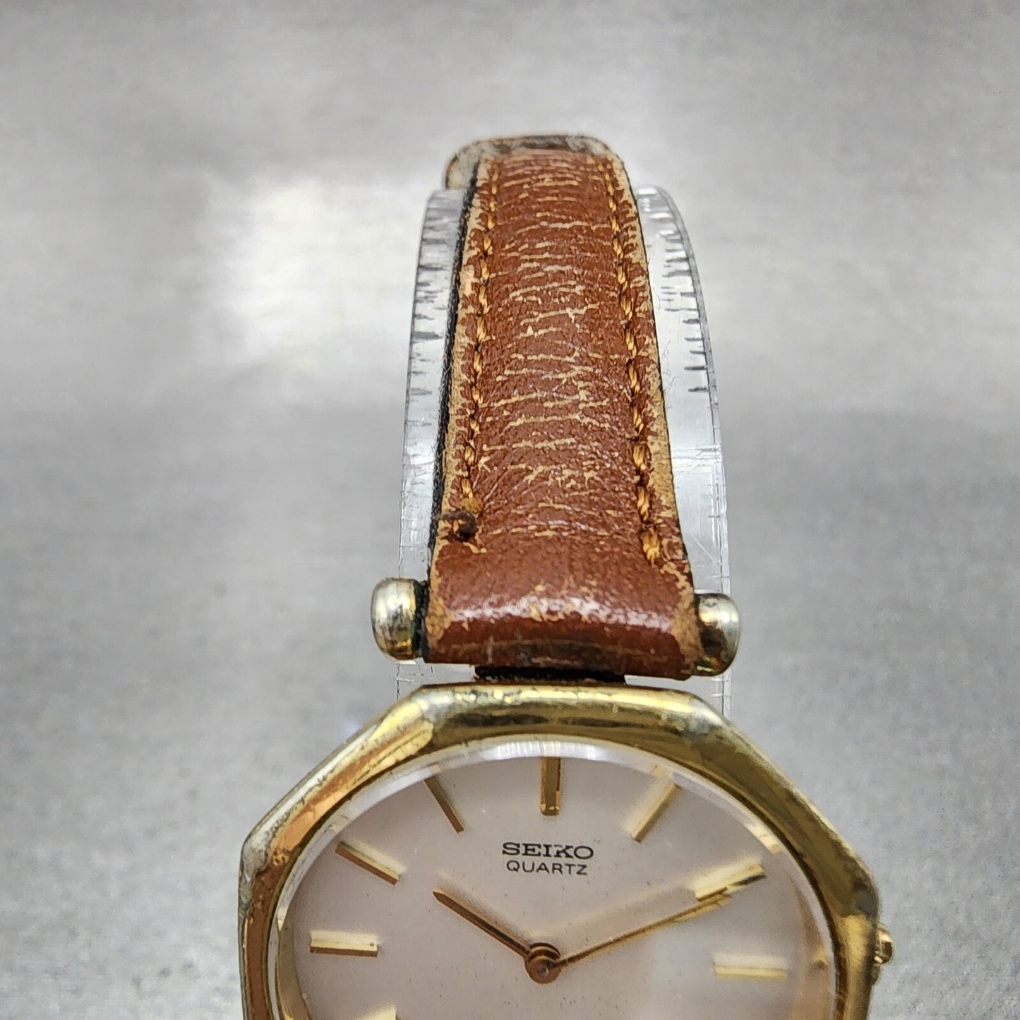 Seiko Watch Women 24mm White Dial Gold Tone Octagon 160150 New Battery4