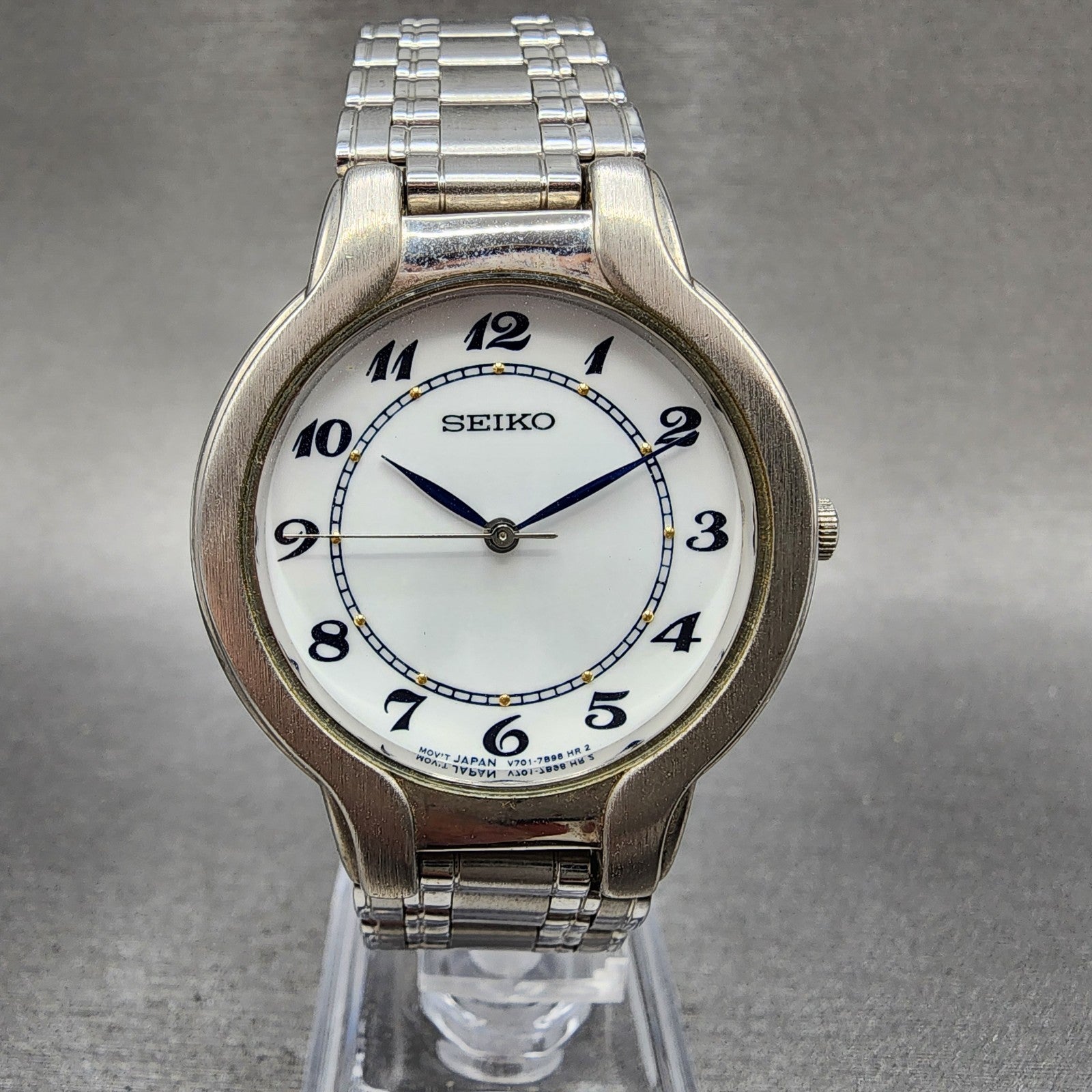 Seiko Watch Men 34mm White Dial Silver Tone Round V7017a70 New Battery0