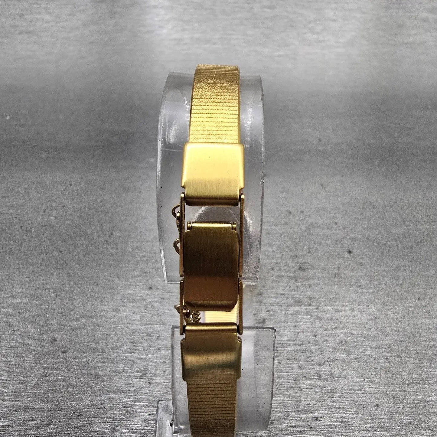 Citizen CQ Watch Women 19mm Gold Dial Gold Tone Oval 2030-943031 New Battery7