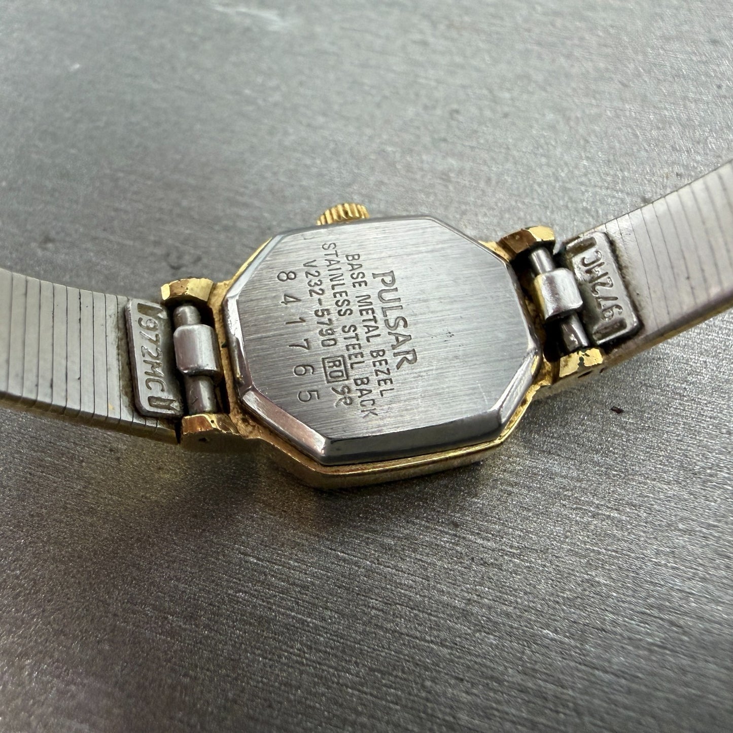 Pulsar Watch Women 16mm Champagne Dial Gold Tone Octagon V232-5790 New battery9