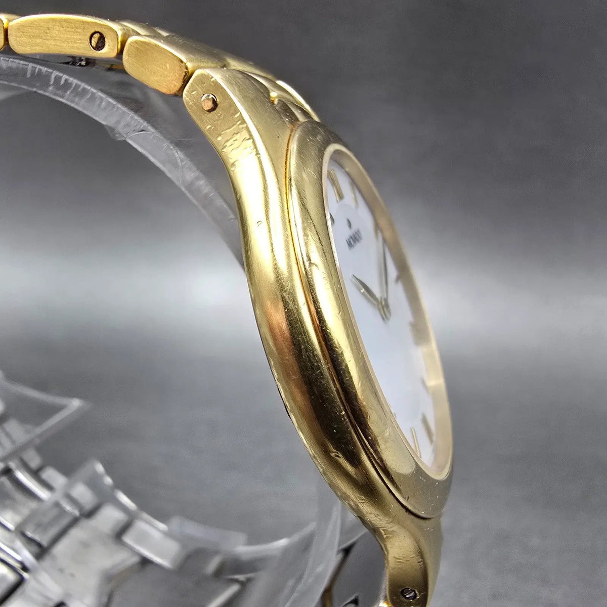 Movado Watch Men 34mm White Dial Gold Tone Round 88.A2.884 New Battery LP3