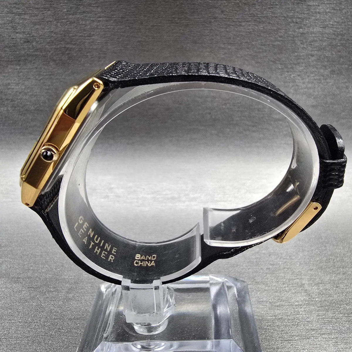 Seiko Pulsar Watch Men 26mm Black Dial Gold Tone Rectangle V500-5C40 NewBatt NOS7