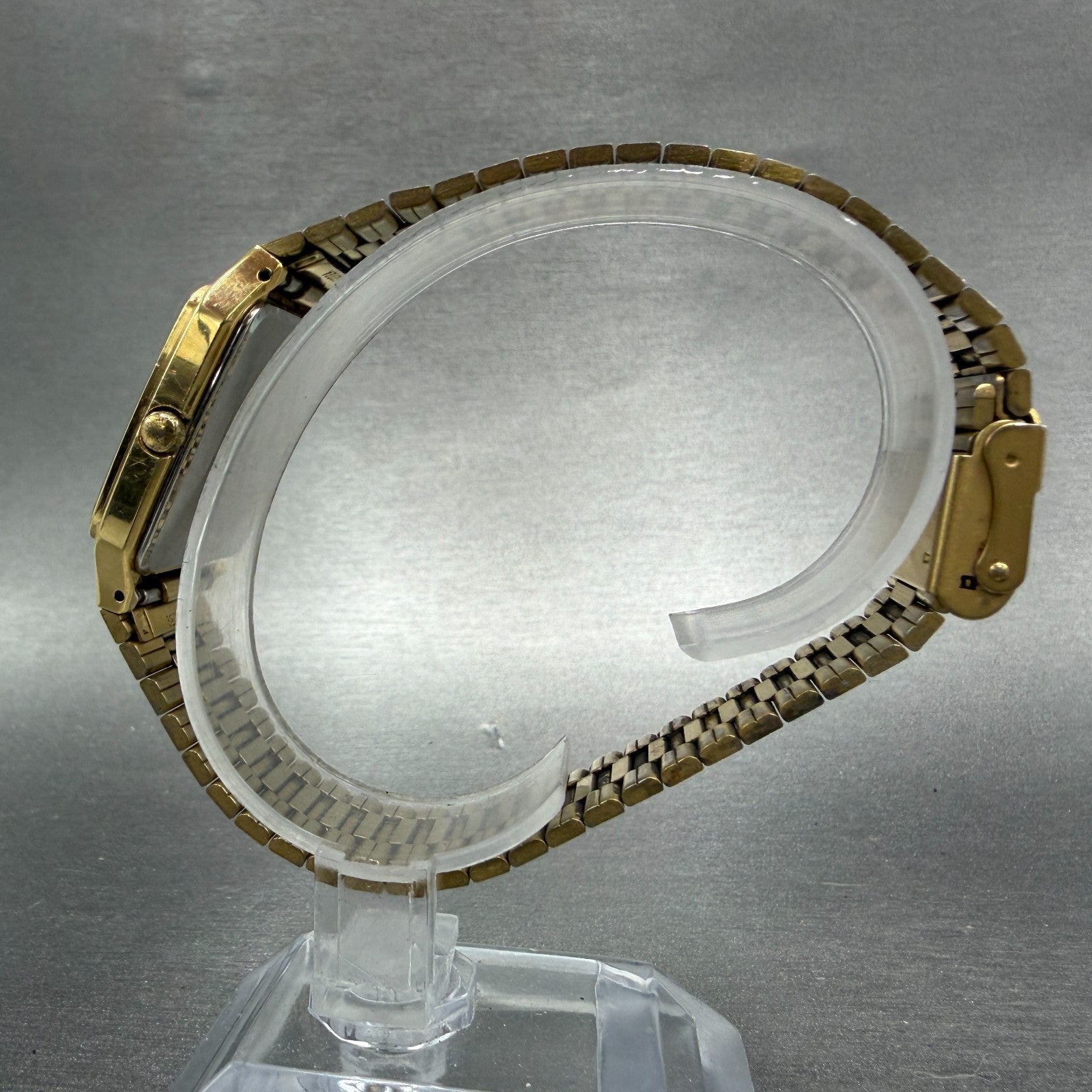 Citizen Tank Watch Men 27mm Champagne Dial Gold Rectangle 4031-893514 New Batt6