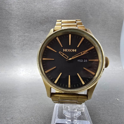 Nixon Sentry Watch Men 42mm Black Dial Gold Tone Daydate Round New Battery5