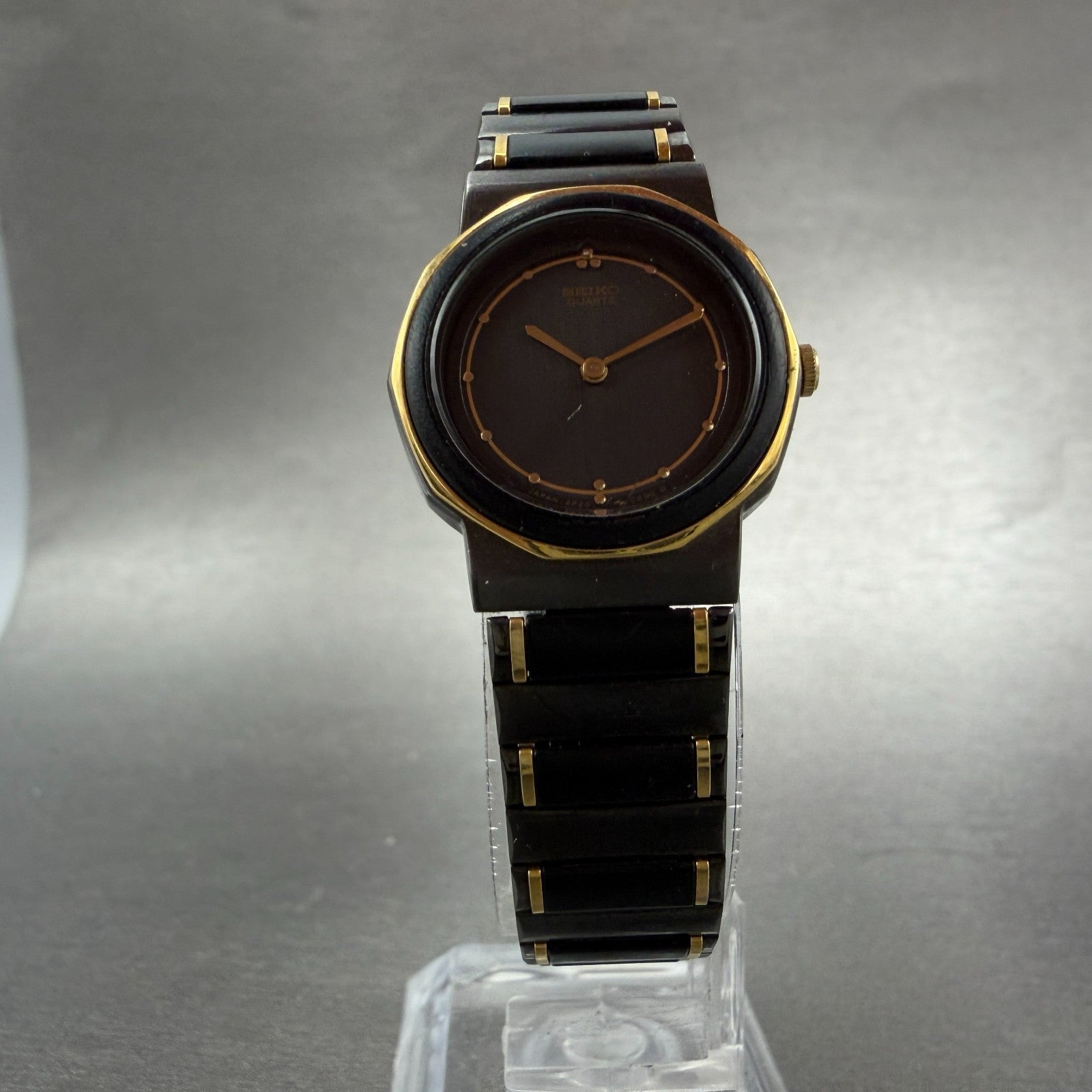 Seiko Watch Women 23mm Black Dial Black & Gold Tone 2P20-0200 New Battery VTG5