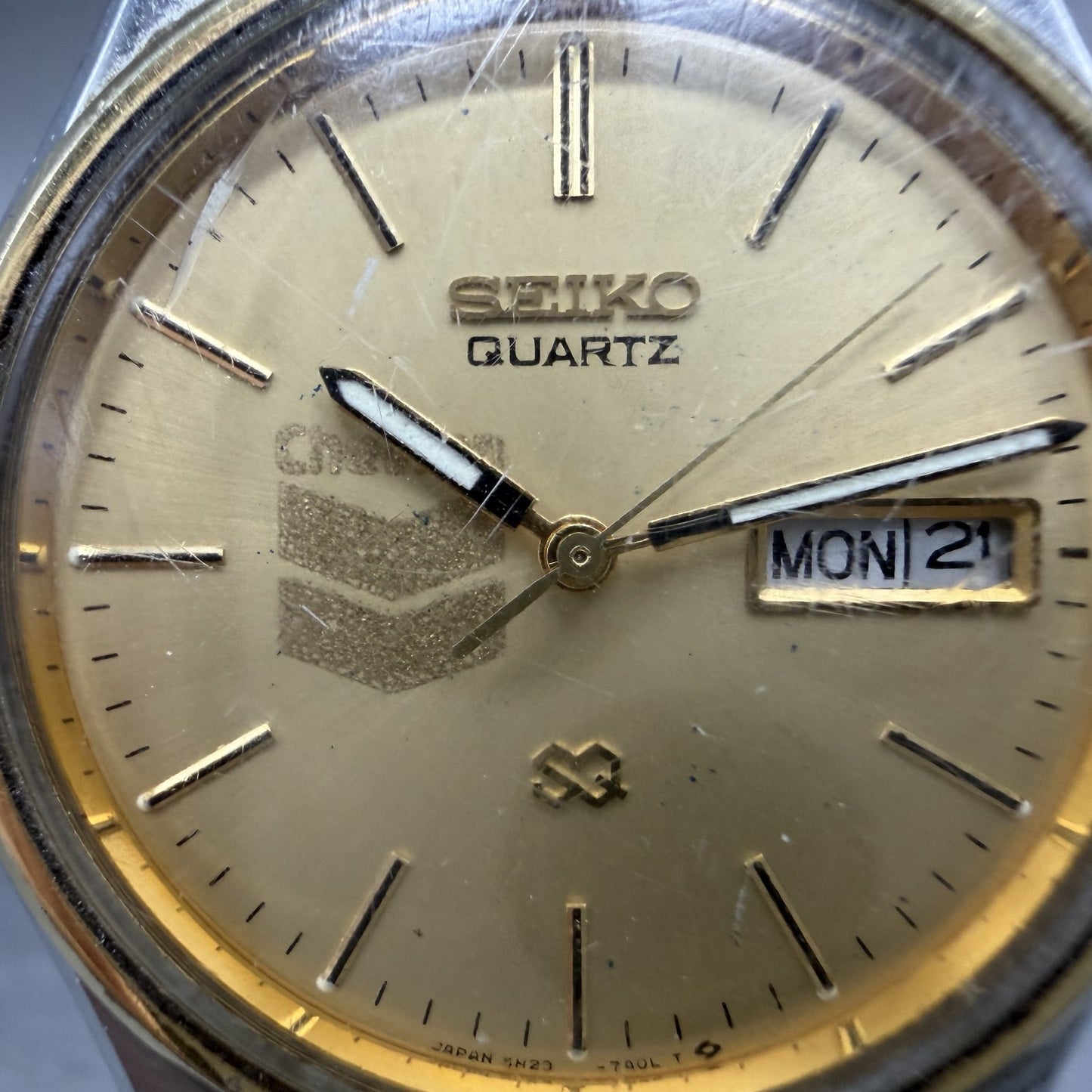 Seiko SQ Watch Men 35mm Gold Dial Two Tone Daydate 5H23-7B79 Round New BatteryI1