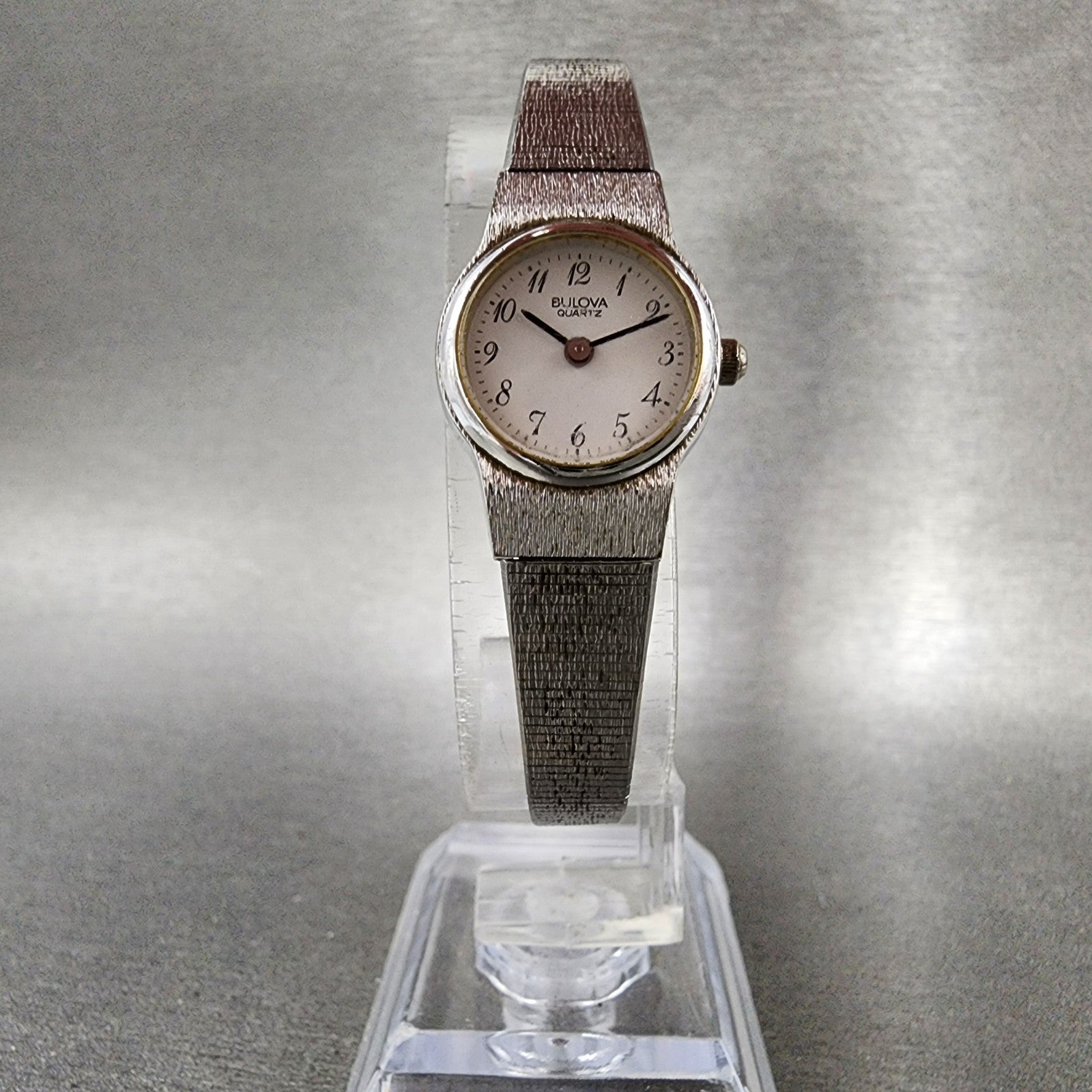 Bulova Watch Women 18mm White Dial Silver Tone Round 91L06 New Battery5