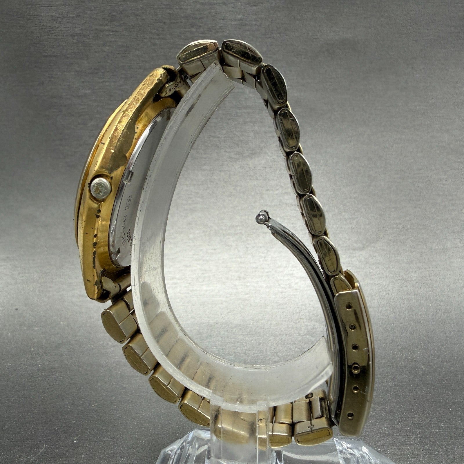 Seiko Watch Men 37mm Luminous Dial Gold Tone Daydate Round 7N43-9048 New Batt 7H6