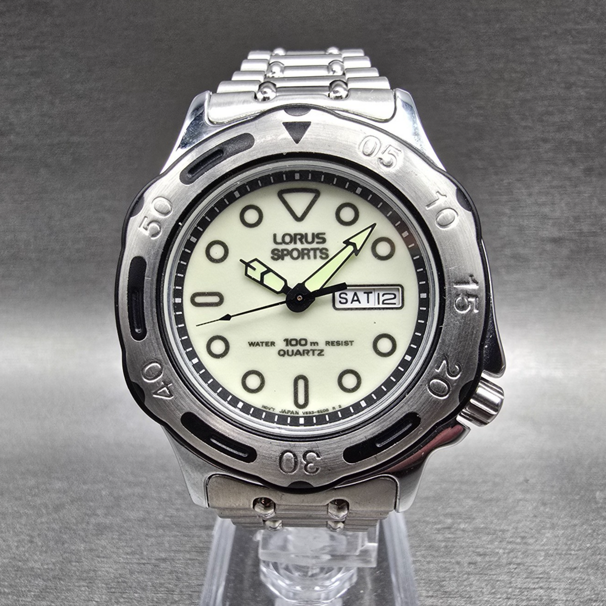 Lorus Sports Dive Watch Men 40mm Luminous Dial Daydate Round V533-6B40 New Batt0