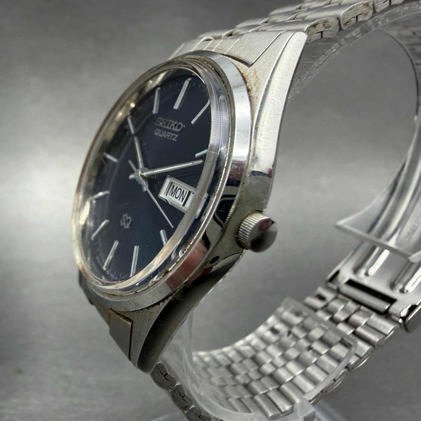 Seiko SQ Watch Men 34mm Blue Dial Silver Tone Daydate Round 5H23-7009 NewBattery2