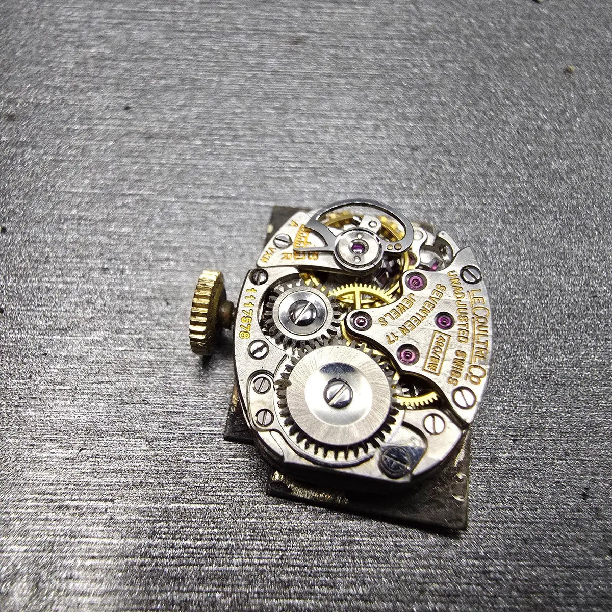 LeCoultre Caliber 490/BW 17 Jewel Watch Movement Vintage  Manual Wind Runs4